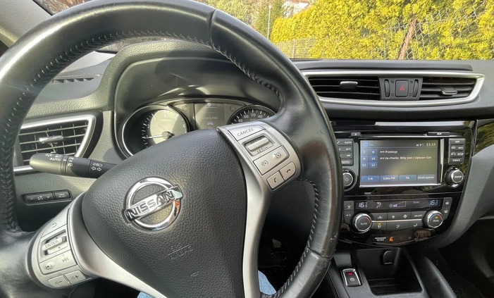 Nissan Qashqai cena 46400 przebieg: 150000, rok produkcji 2014 z Piaseczno małe 379
